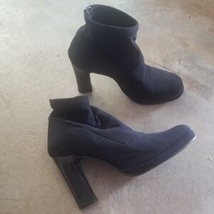 🌹 Sale! Vintage DKNY Black Sock Boots 7
